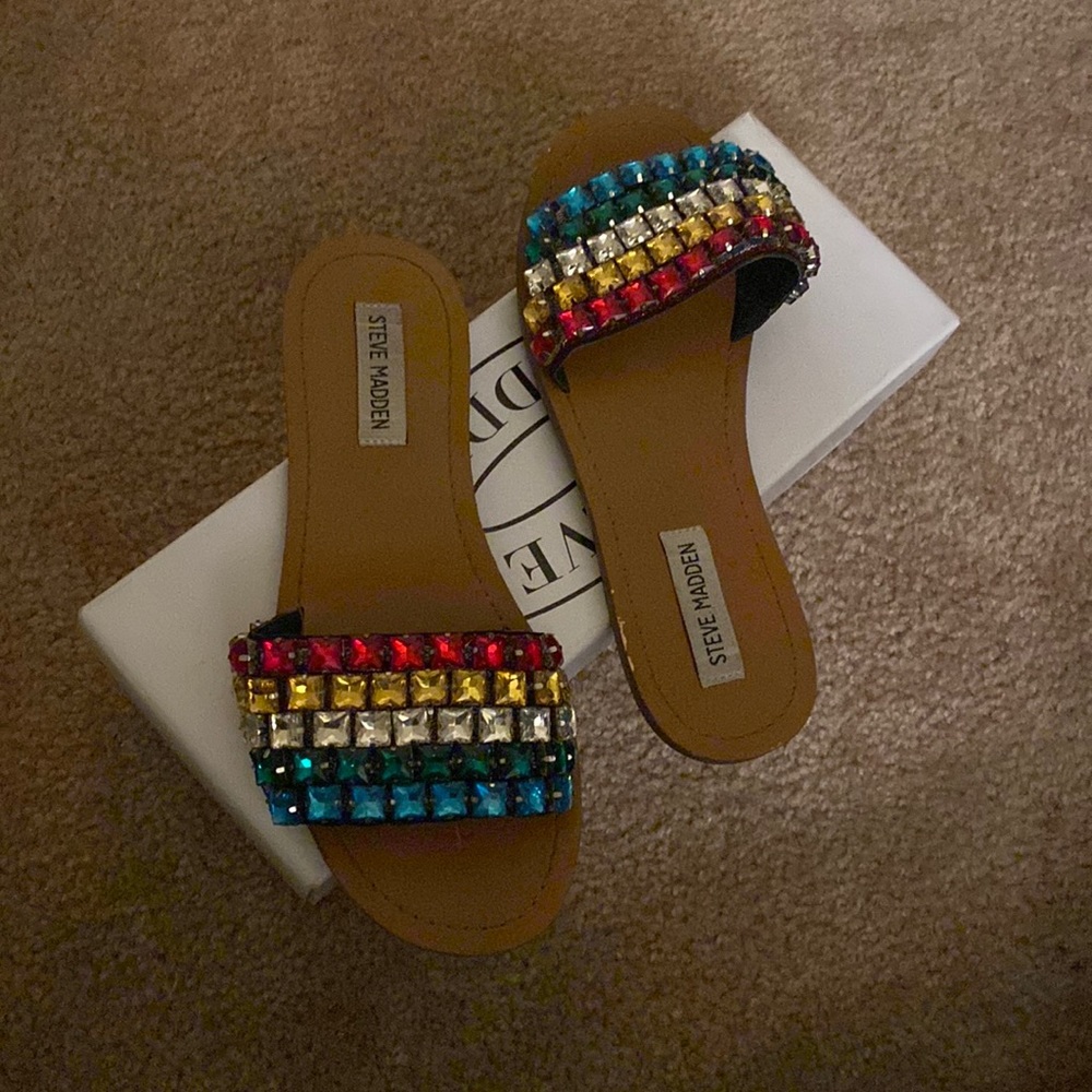 Steve Madden Rainbow Slides size 7